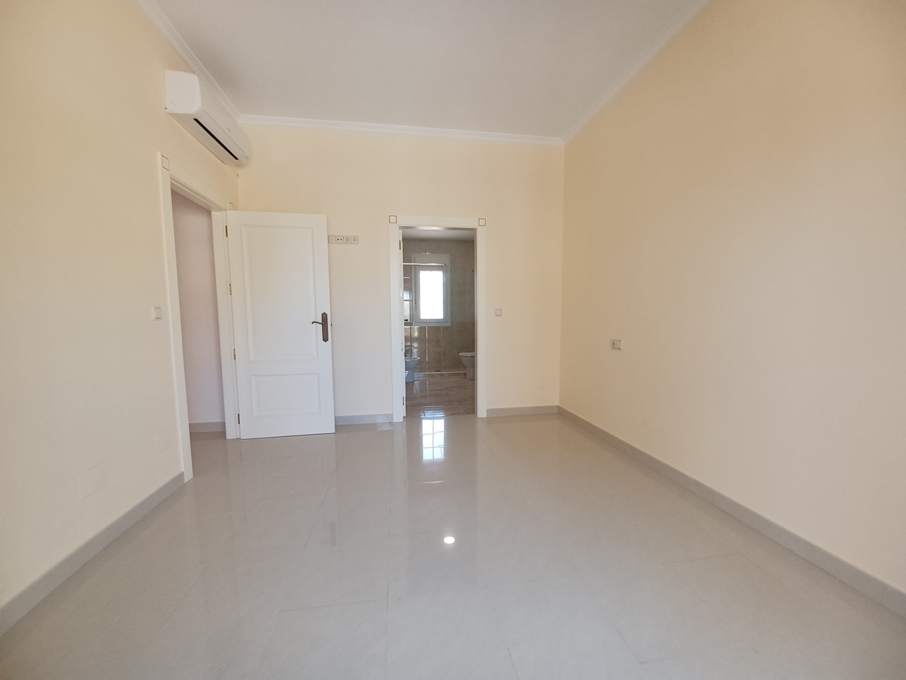 5 Bed, 4 Bath, HouseFor Sale, Cabo Roig, Alicante