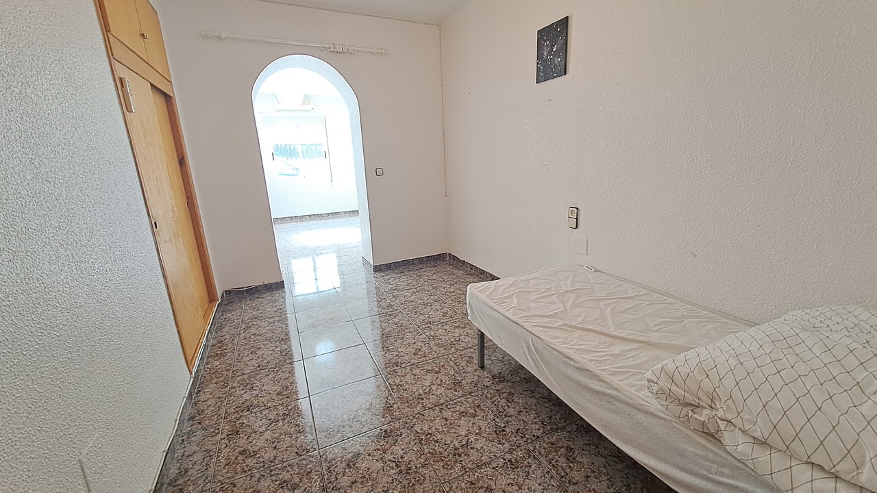 5 Bed, 2 Bath, HouseFor Sale, Villamartin, Alicante