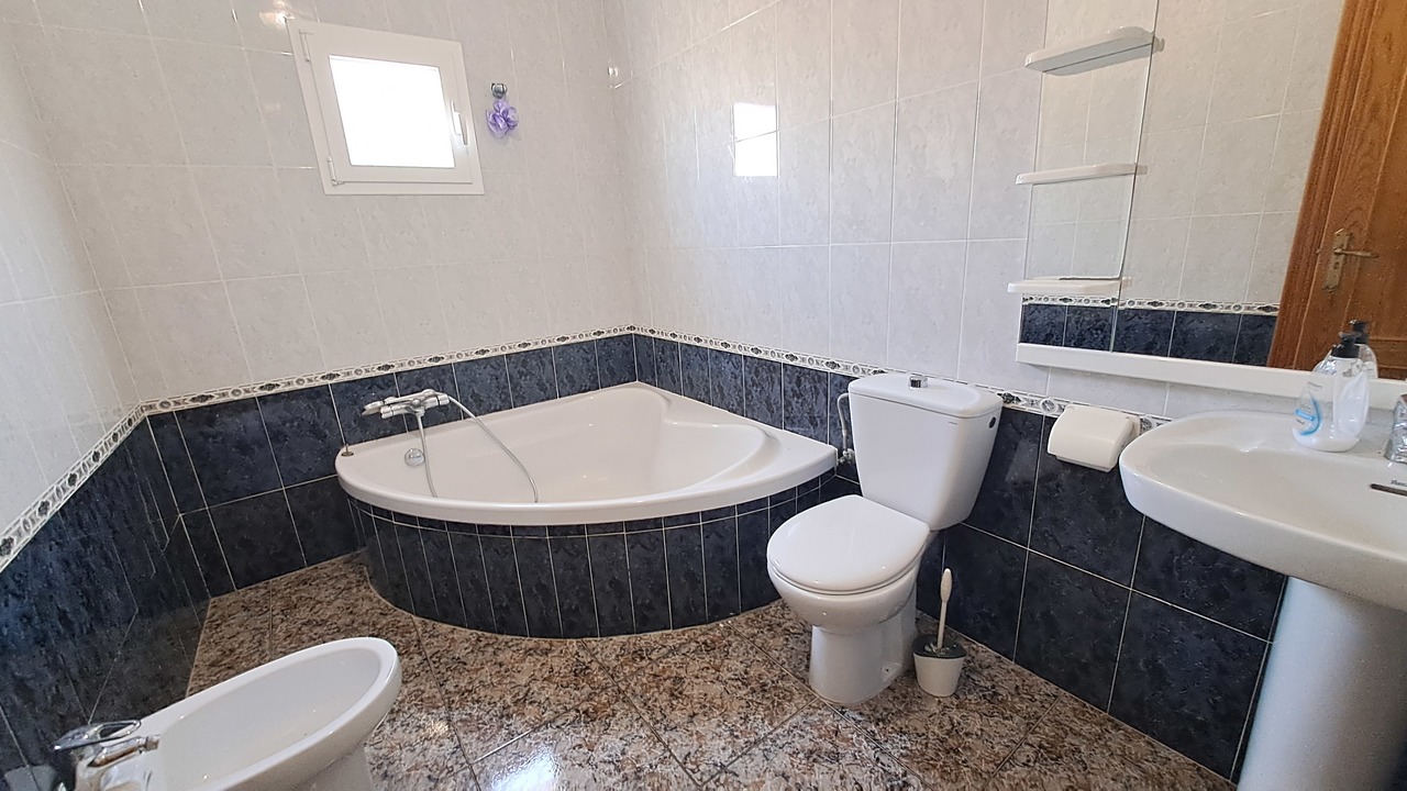 5 Bed, 2 Bath, HouseFor Sale, Villamartin, Alicante