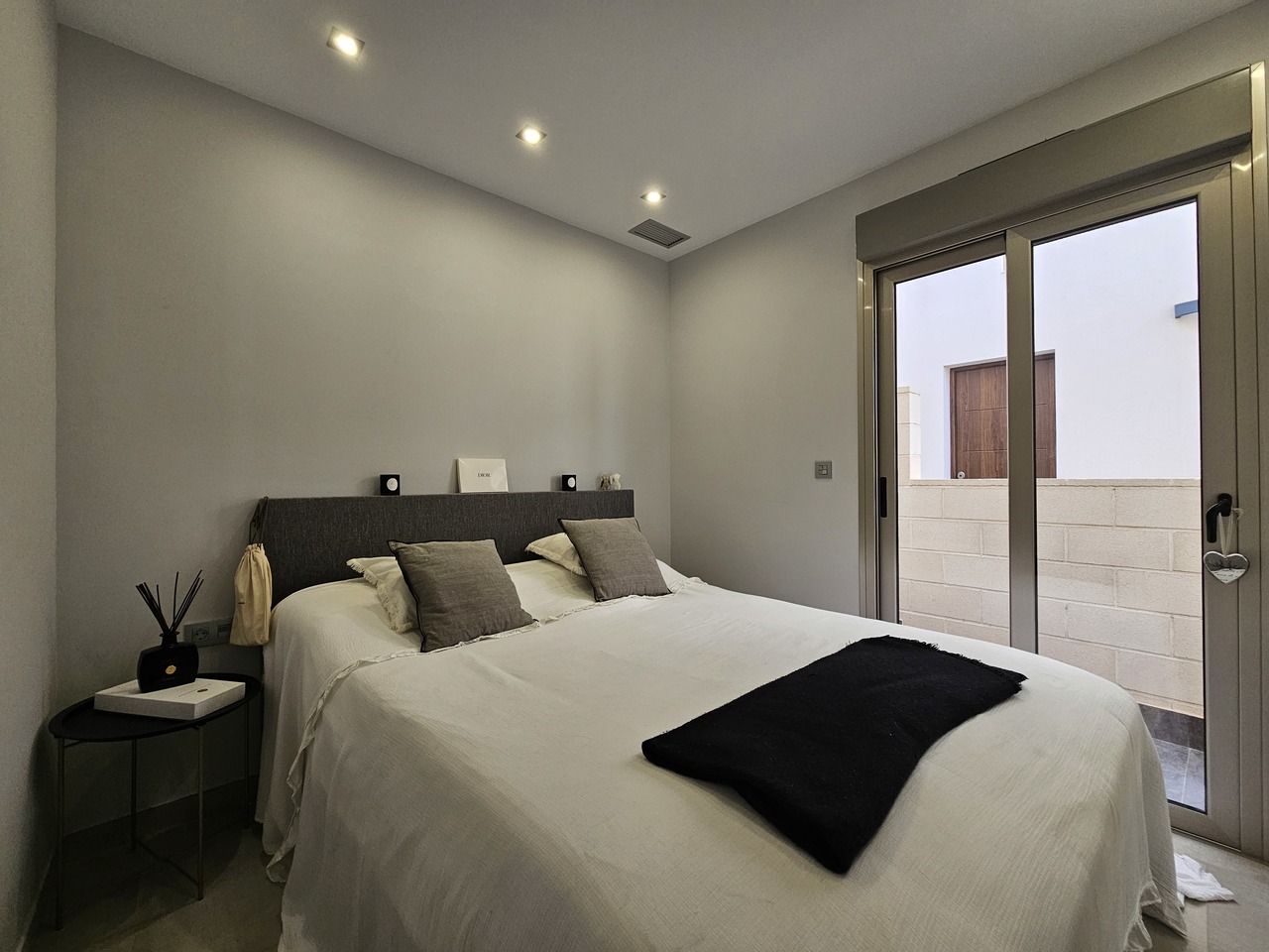 3 Bed, 2 Bath, HouseFor Sale, Villamartin, Alicante