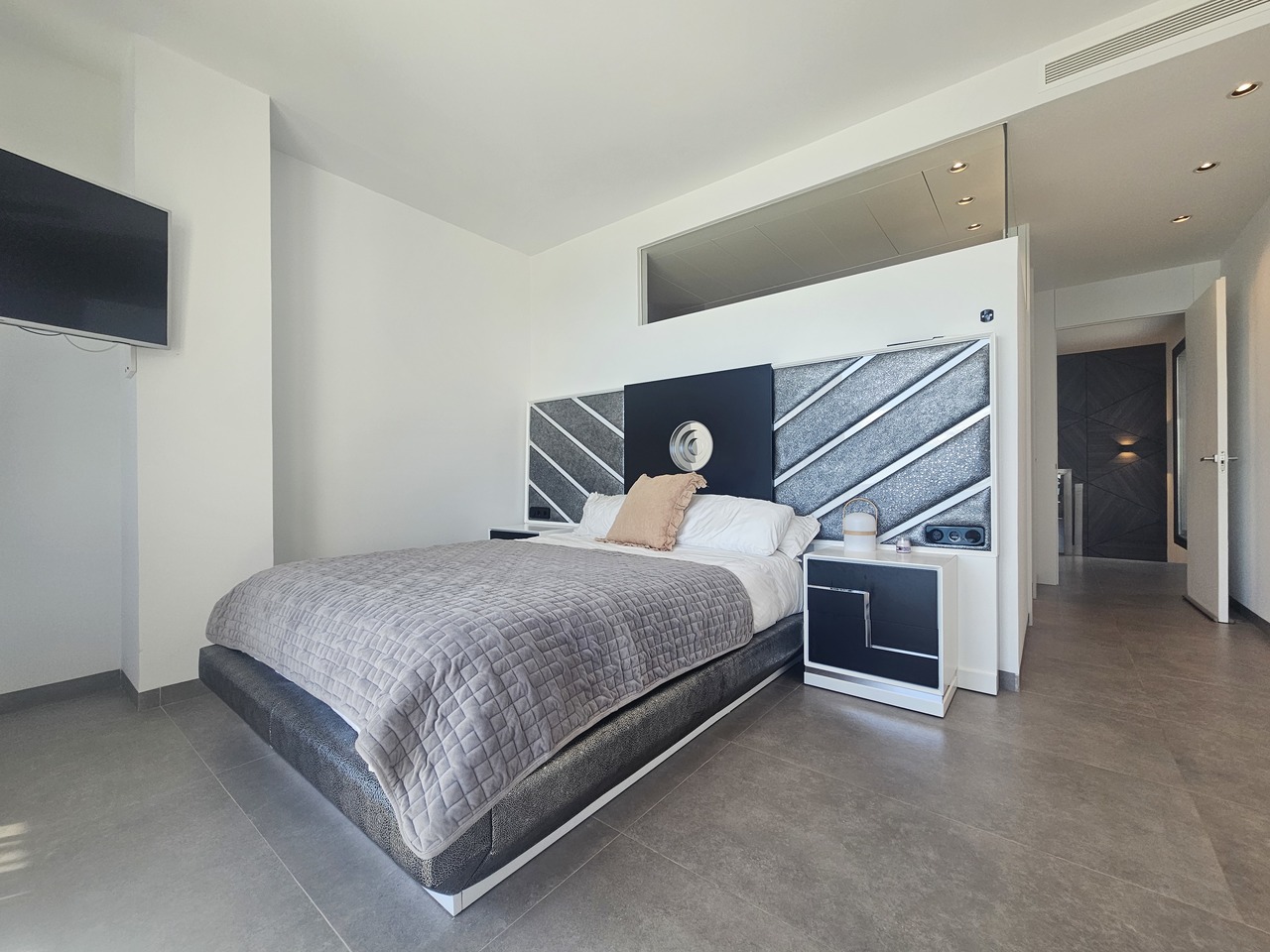 4 Bed, 6 Bath, HouseFor Sale, Cabo Roig, Alicante