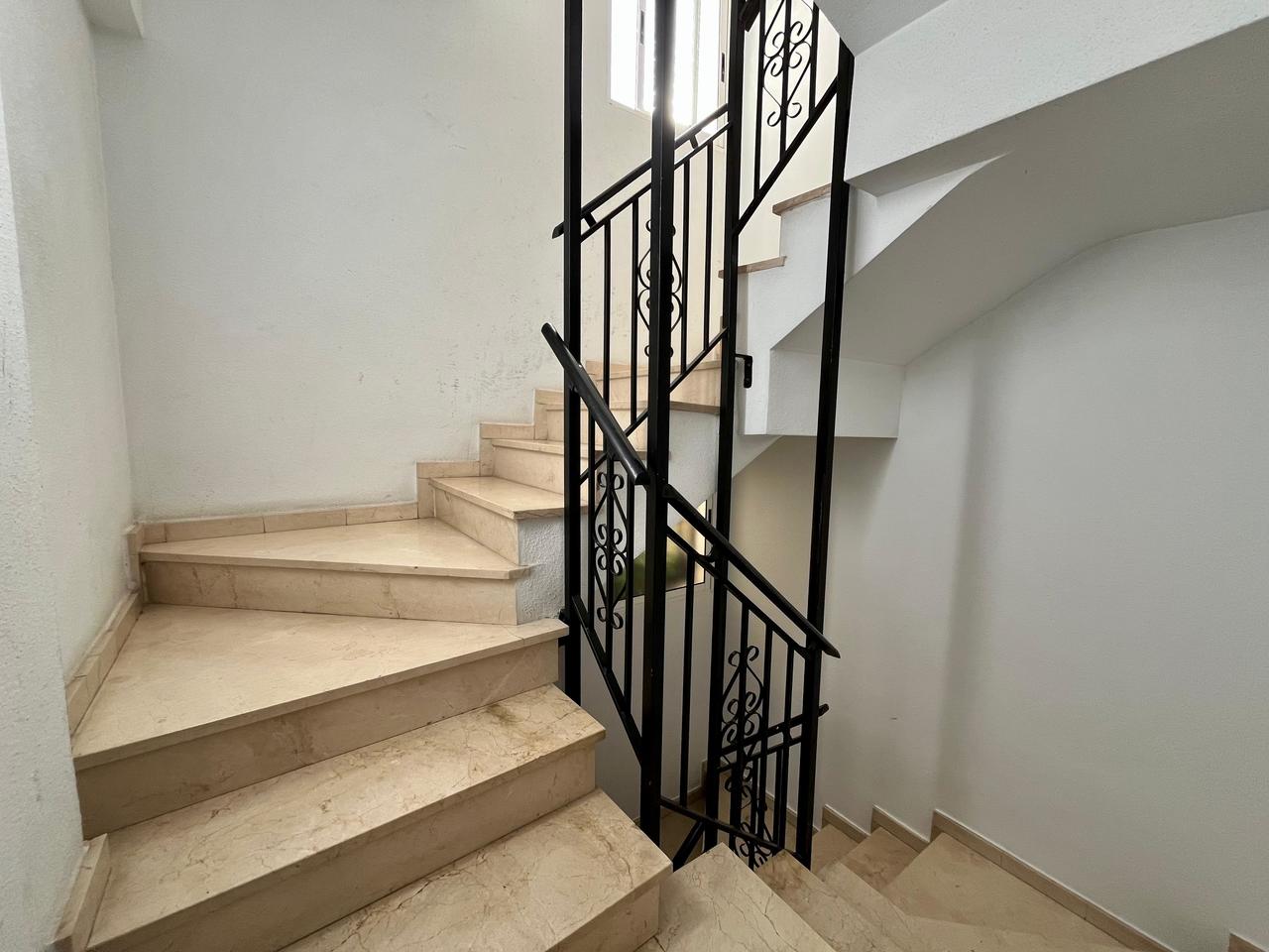 4 Bed, 3 Bath, ApartmentFor Sale, Torrevieja, Alicante