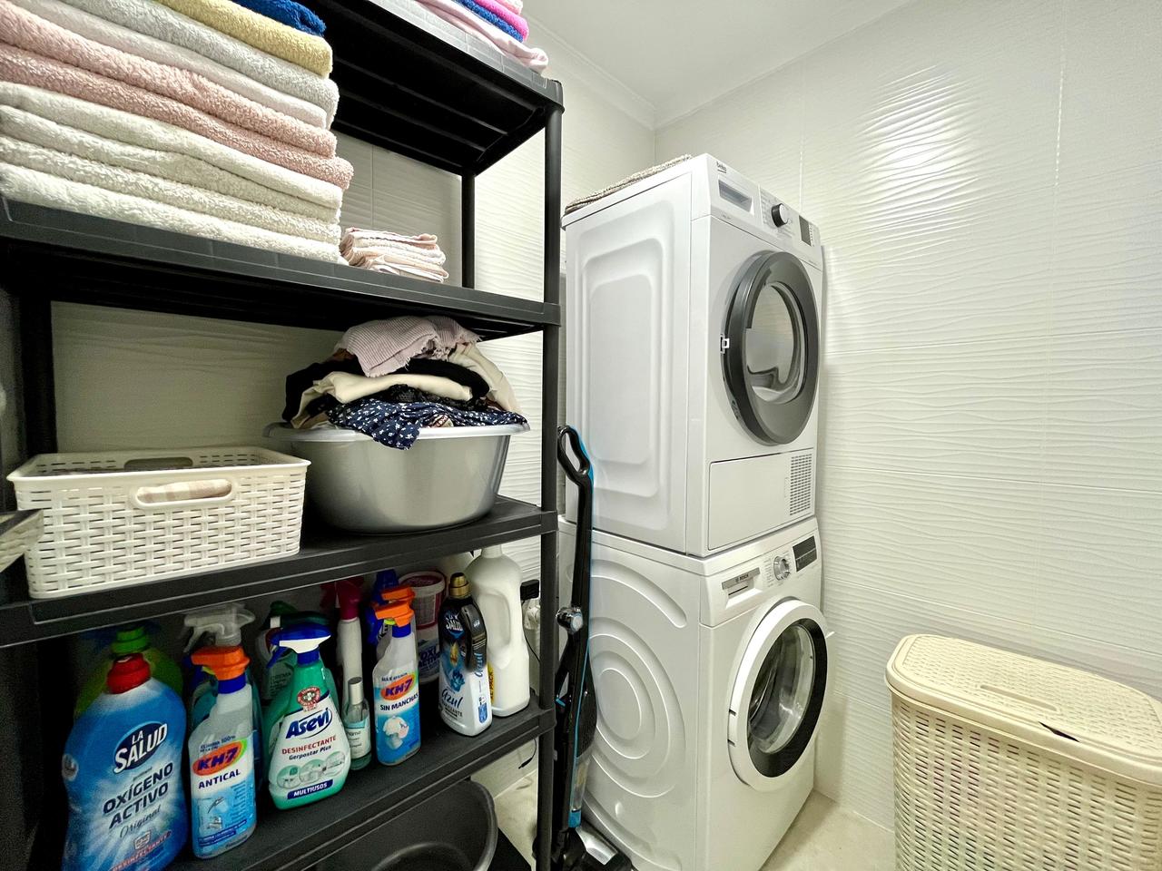 4 Bed, 3 Bath, ApartmentFor Sale, Torrevieja, Alicante