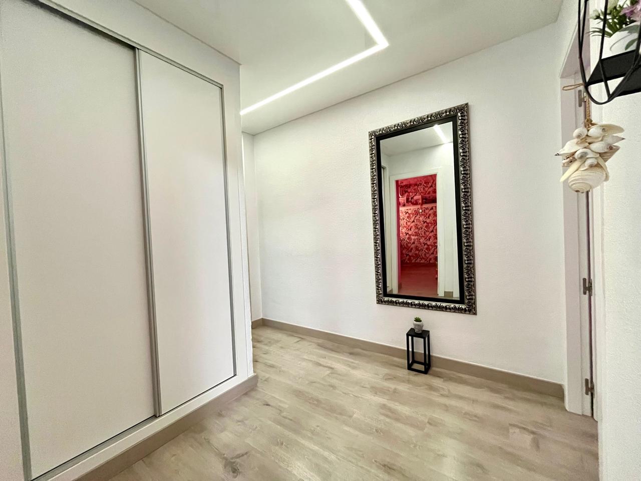 4 Bed, 3 Bath, ApartmentFor Sale, Torrevieja, Alicante