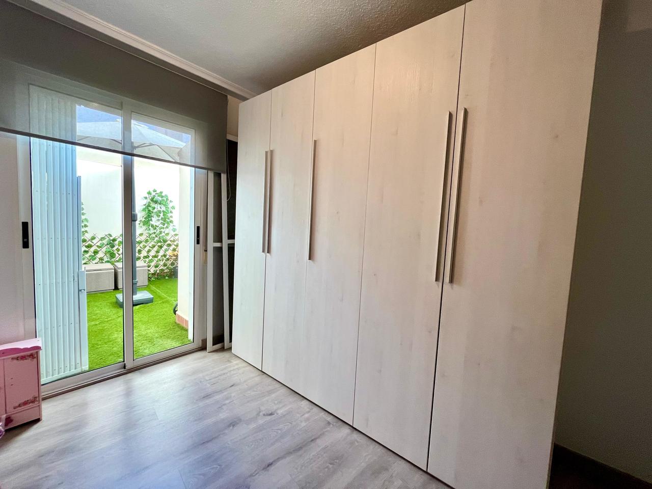 4 Bed, 3 Bath, ApartmentFor Sale, Torrevieja, Alicante