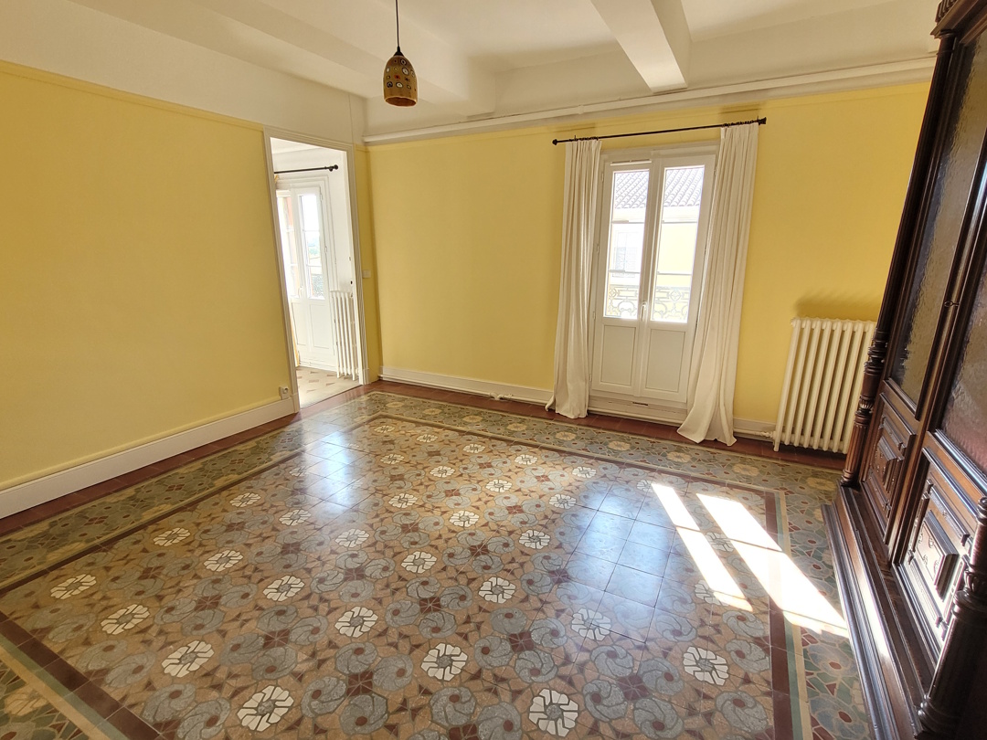 6 Bed, 4 Bath, HouseFor Sale, Roujan, Herault, Languedoc-Roussillon, 34320