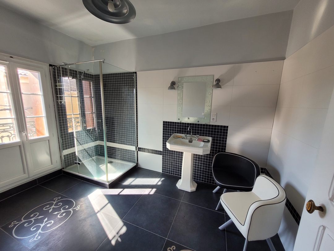 6 Bed, 4 Bath, HouseFor Sale, Roujan, Herault, Languedoc-Roussillon, 34320