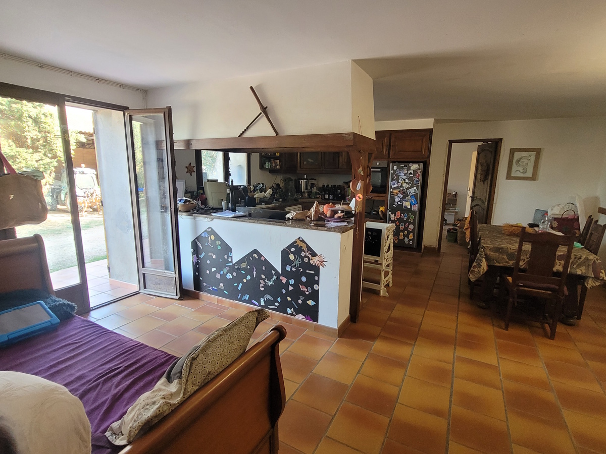 6 Bed, 3 Bath, HouseFor Sale, Autignac, Herault, Languedoc-Roussillon, 34480 6 Bed, 3 Bath, HouseFor Sale, Autignac, Herault, Languedoc-Roussillon, 34480