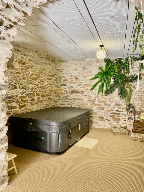 4 Bed, 2 Bath, HouseFor Sale, Laurens, Herault, Languedoc-Roussillon, 34480