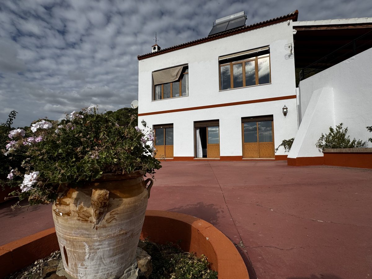 4 Bed, 2 Bath, HouseFor Sale, El Gastor, Andalucia