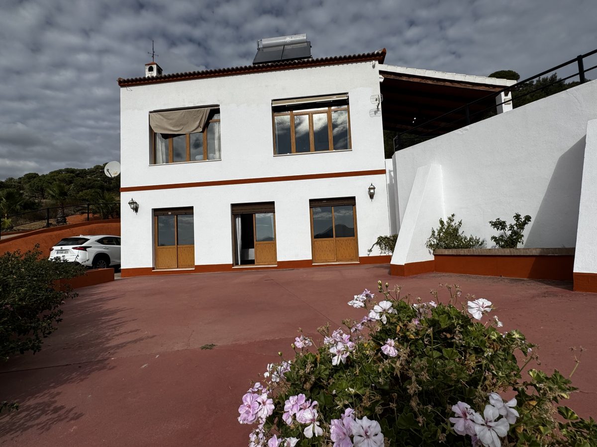 4 Bed, 2 Bath, HouseFor Sale, El Gastor, Andalucia