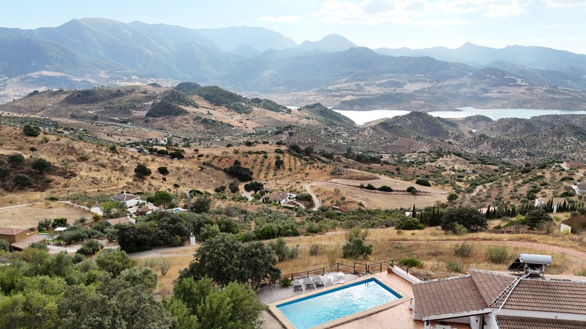 4 Bed, 2 Bath, HouseFor Sale, El Gastor, Andalucia