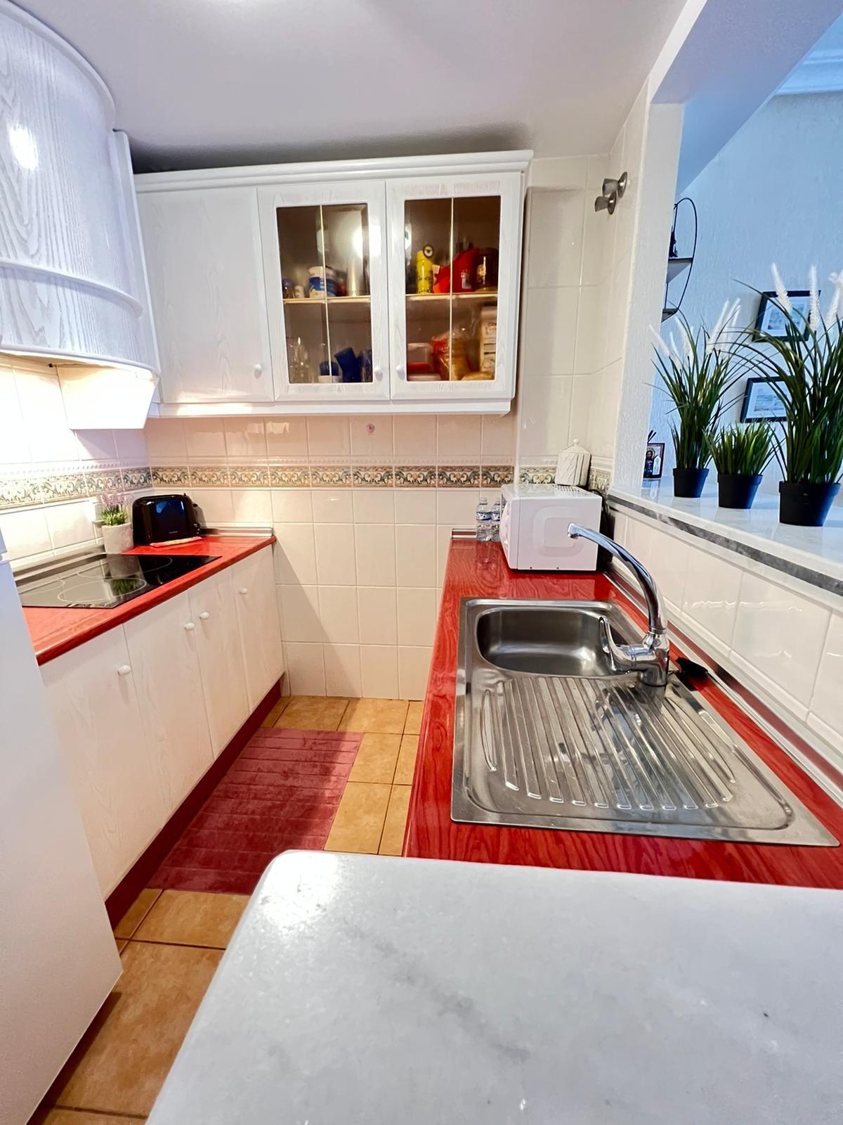 2 Bed, 1 Bath, ApartmentFor Sale, Torrevieja, Alicante