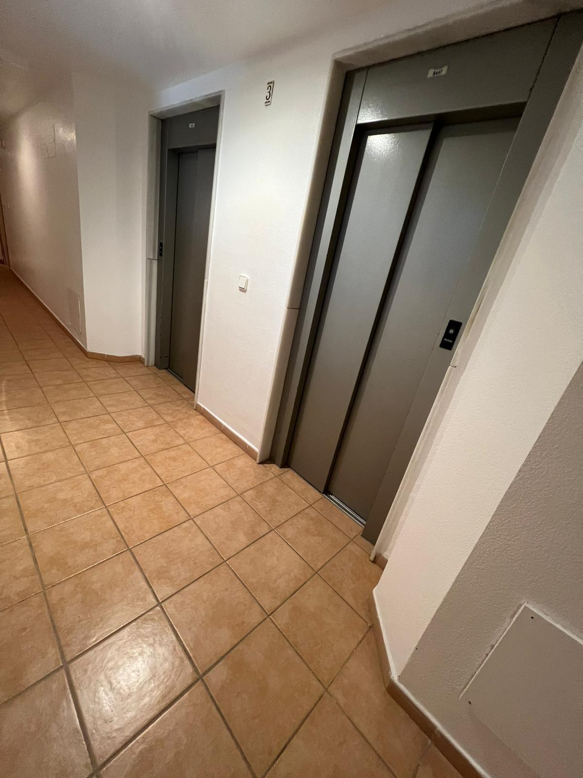 2 Bed, 1 Bath, ApartmentFor Sale, Torrevieja, Alicante