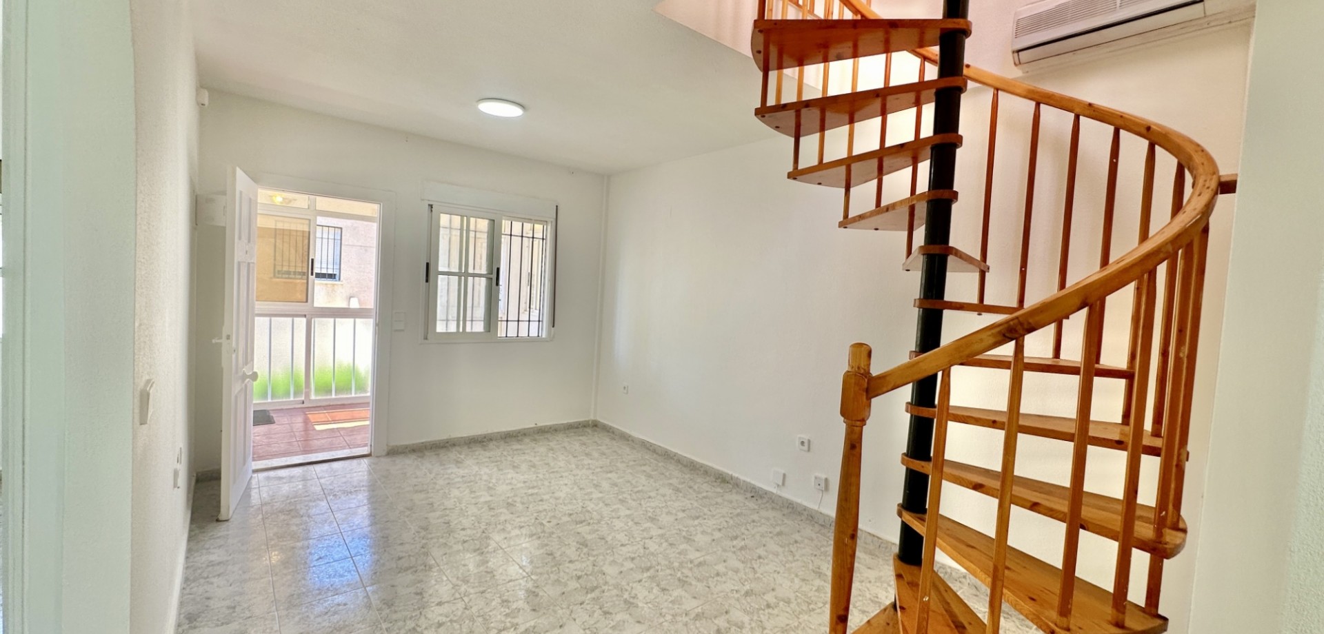 2 Bed, 1 Bath, ApartmentFor Sale, Orihuela Costa, Alicante