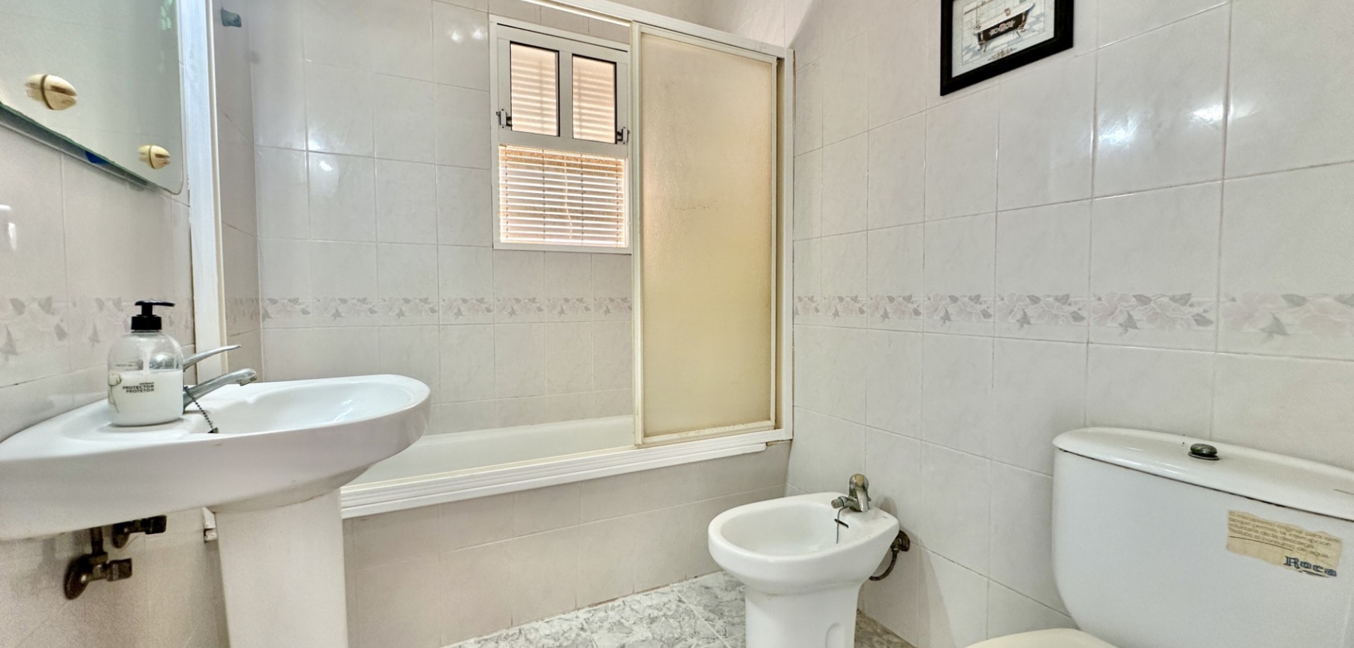 2 Bed, 1 Bath, ApartmentFor Sale, Orihuela Costa, Alicante