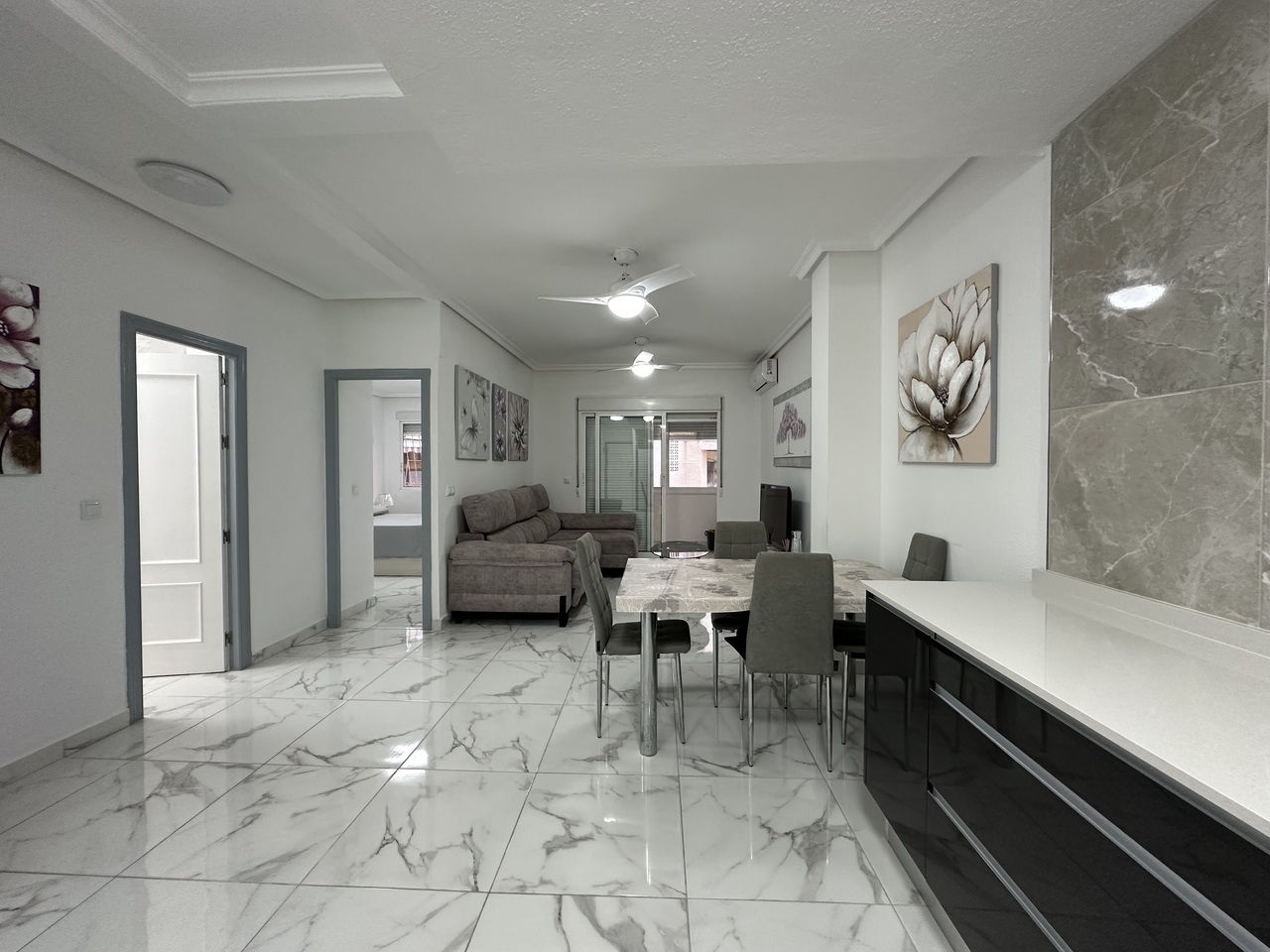 2 Bed, 2 Bath, ApartmentFor Sale, Torrevieja, Alicante