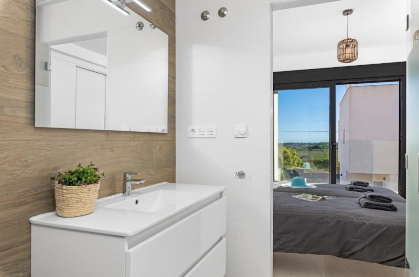 3 Bed, 3 Bath, HouseFor Sale, San Miguel de Salinas, Alicante