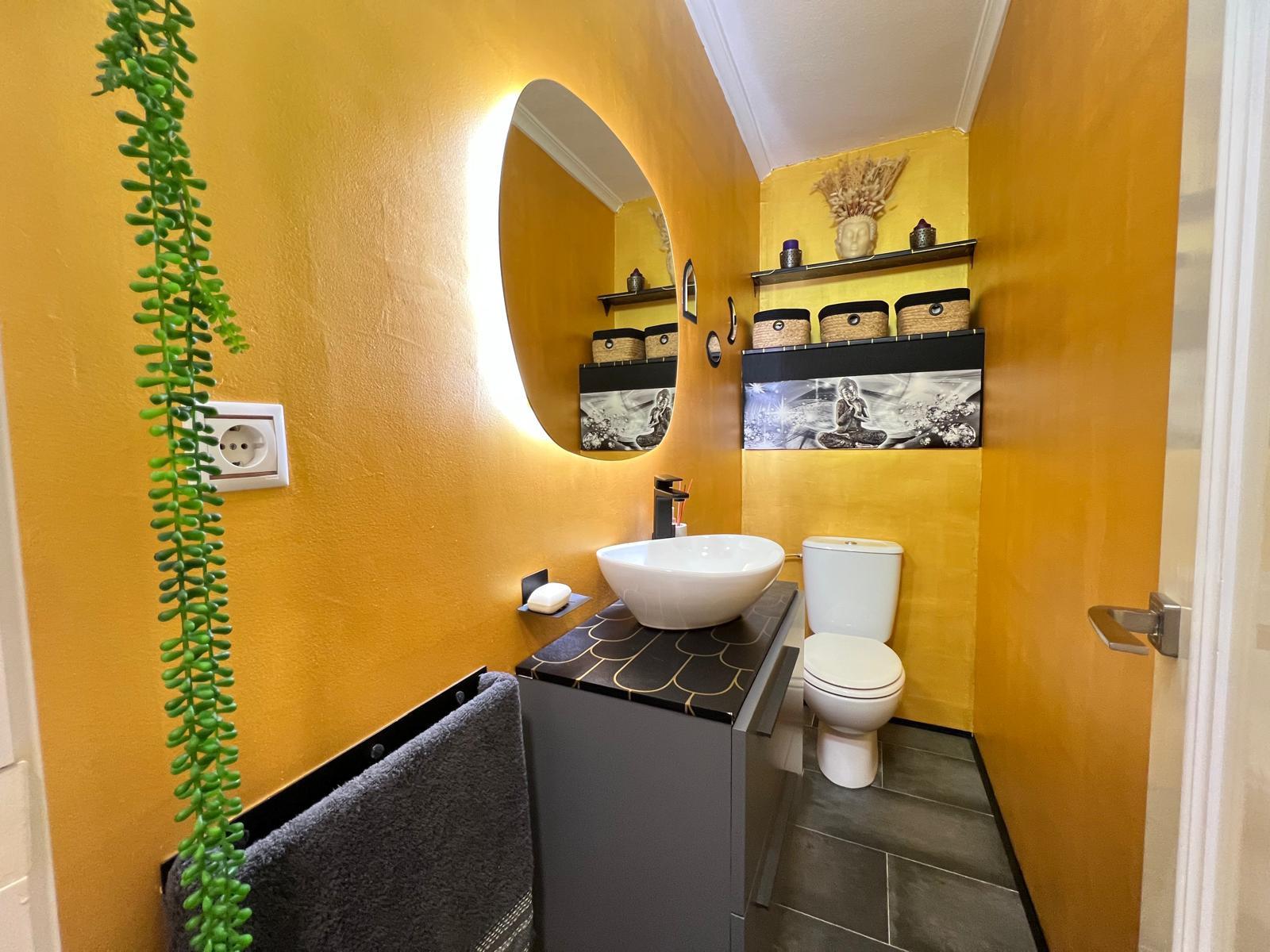 2 Bed, 1 Bath, ApartmentFor Sale, Torrevieja, Alicante