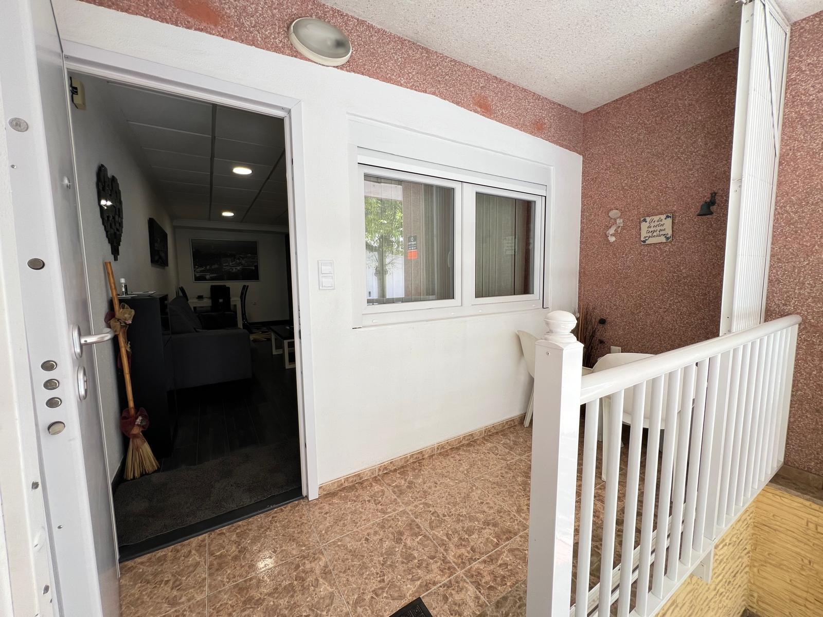 2 Bed, 1 Bath, ApartmentFor Sale, Torrevieja, Alicante