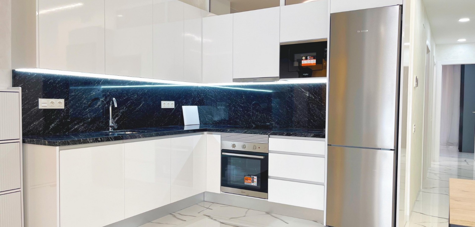 2 Bed, 2 Bath, ApartmentFor Sale, Torrevieja, Alicante