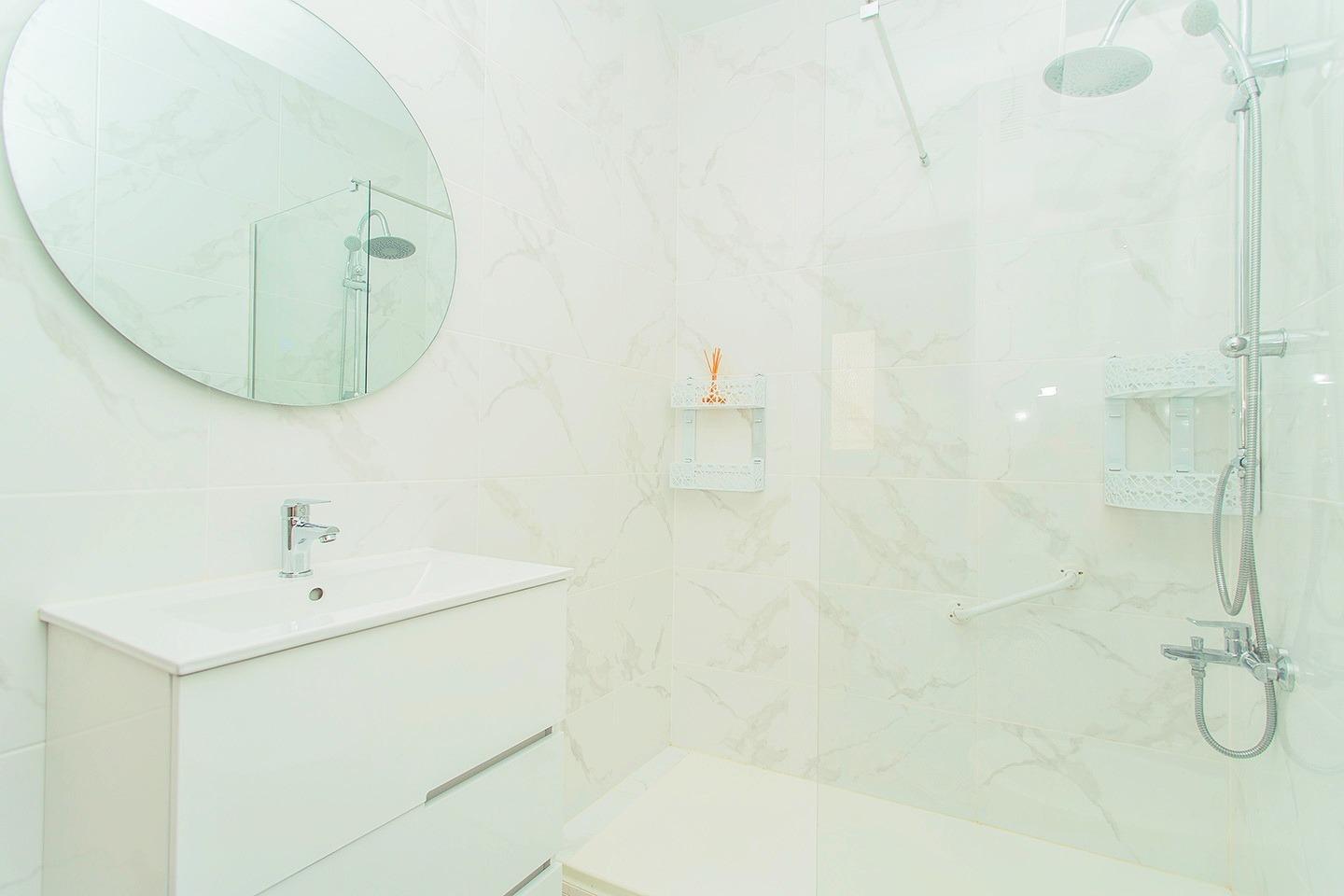 3 Bed, 2 Bath, ApartmentFor Sale, Torrevieja, Alicante