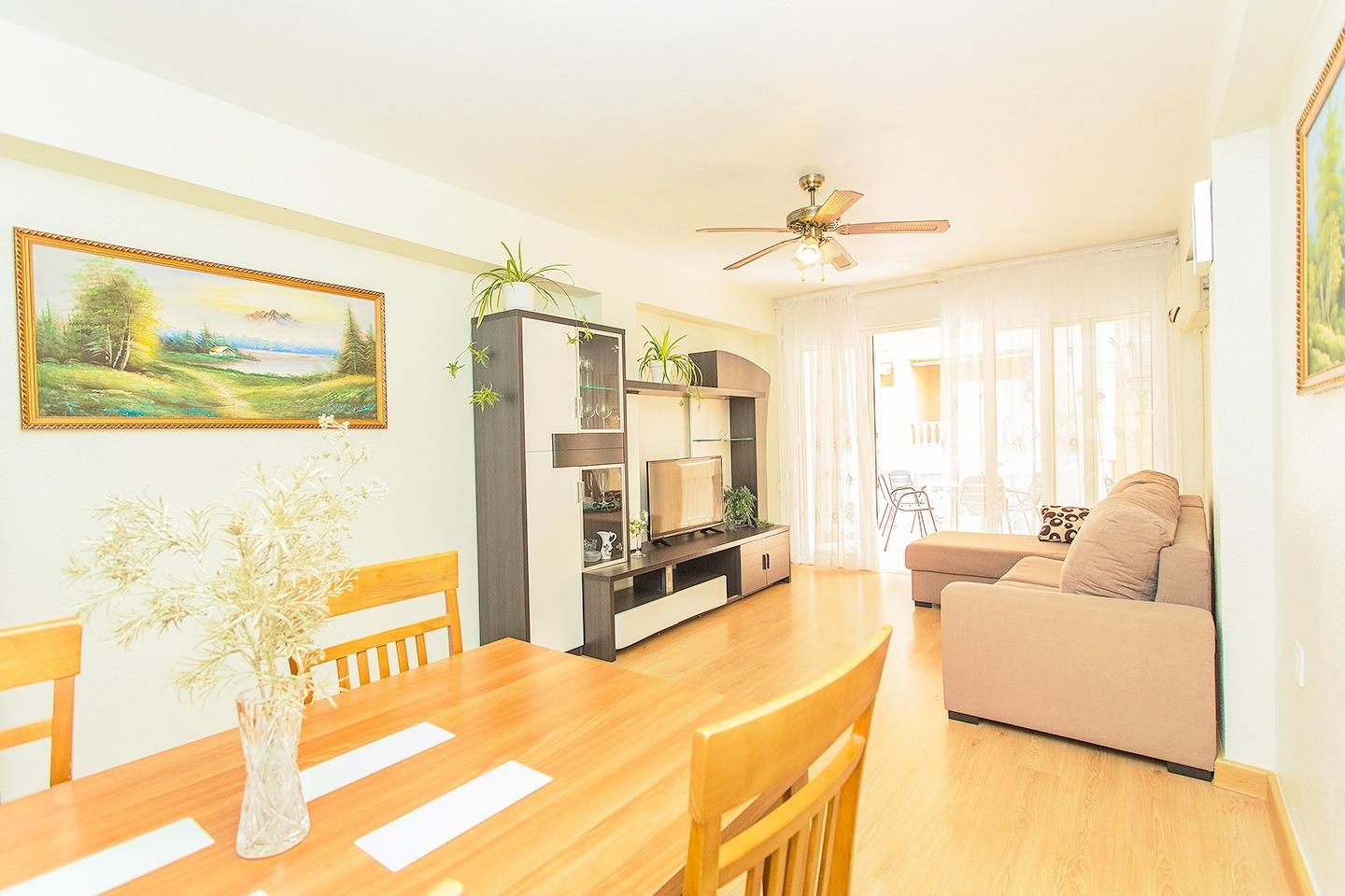 3 Bed, 2 Bath, ApartmentFor Sale, Torrevieja, Alicante