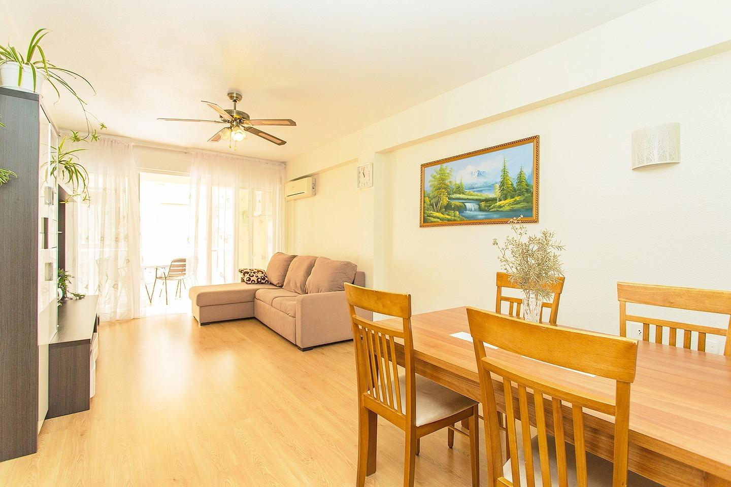 3 Bed, 2 Bath, ApartmentFor Sale, Torrevieja, Alicante