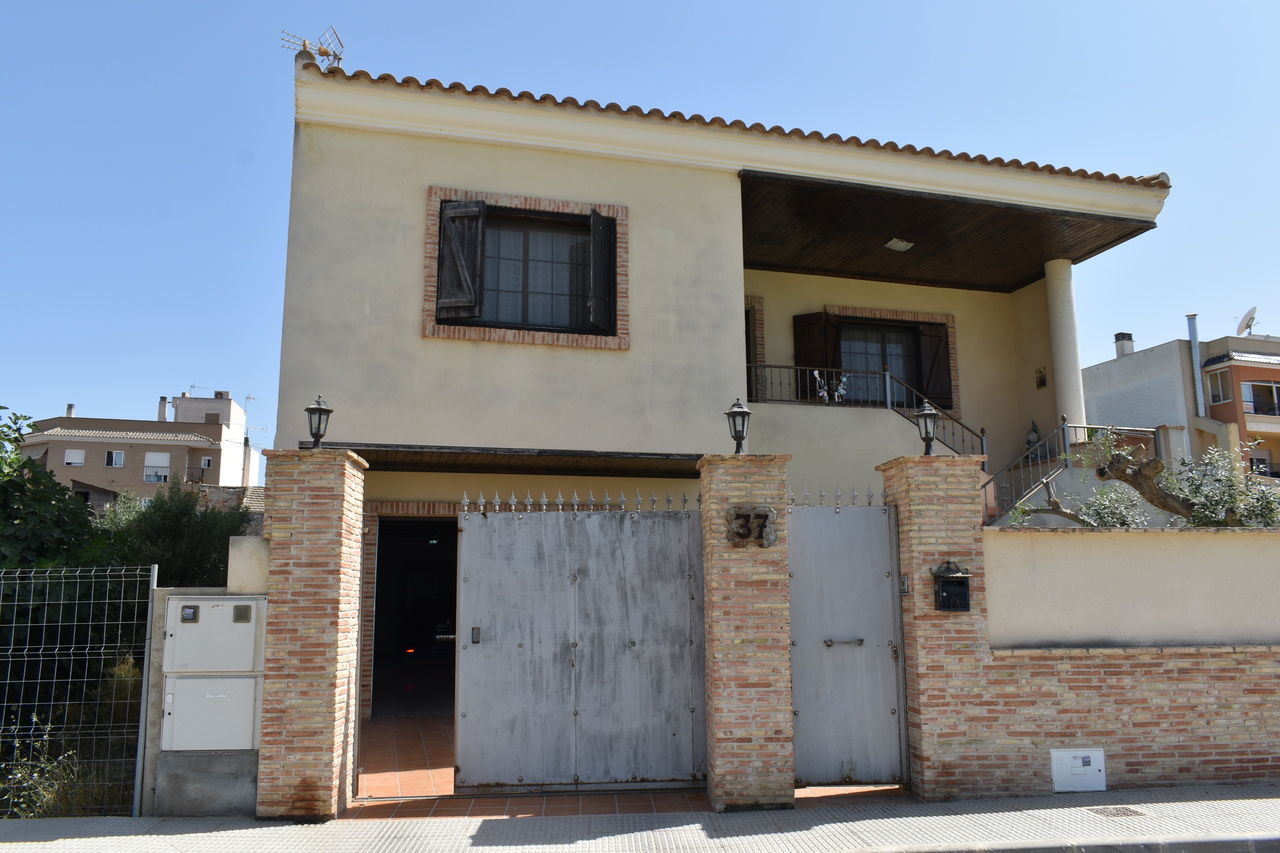 3 Bed, 2 Bath, HouseFor Sale, Algorfa, Alicante