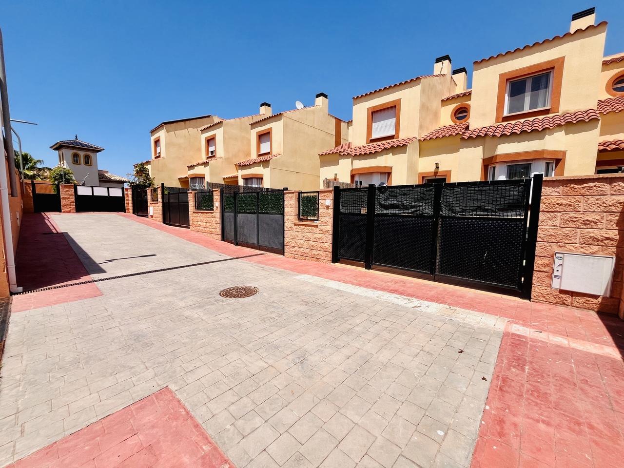 3 Bed, 2 Bath, HouseFor Sale, Cabo Roig, Alicante