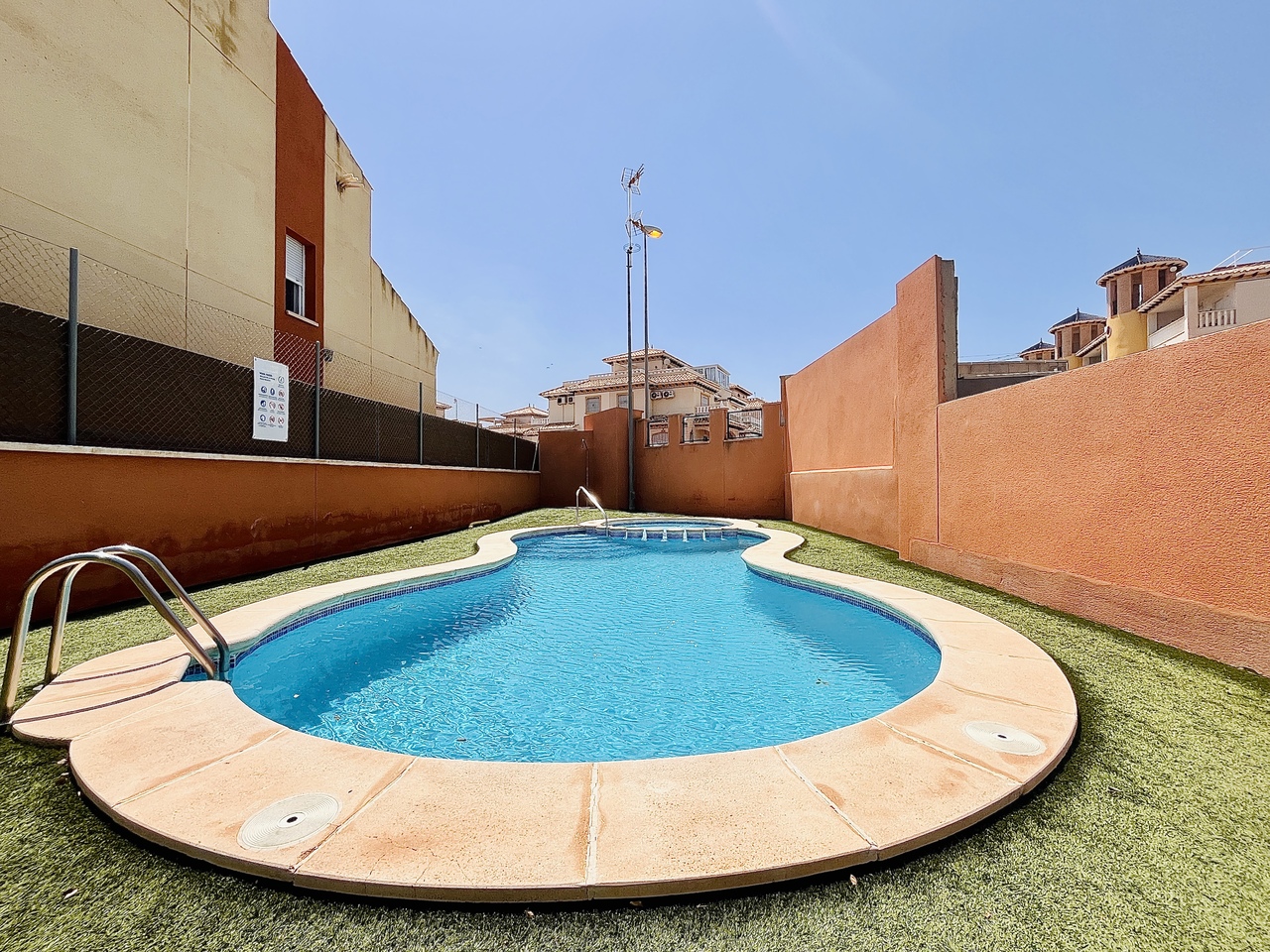 3 Bed, 2 Bath, HouseFor Sale, Cabo Roig, Alicante