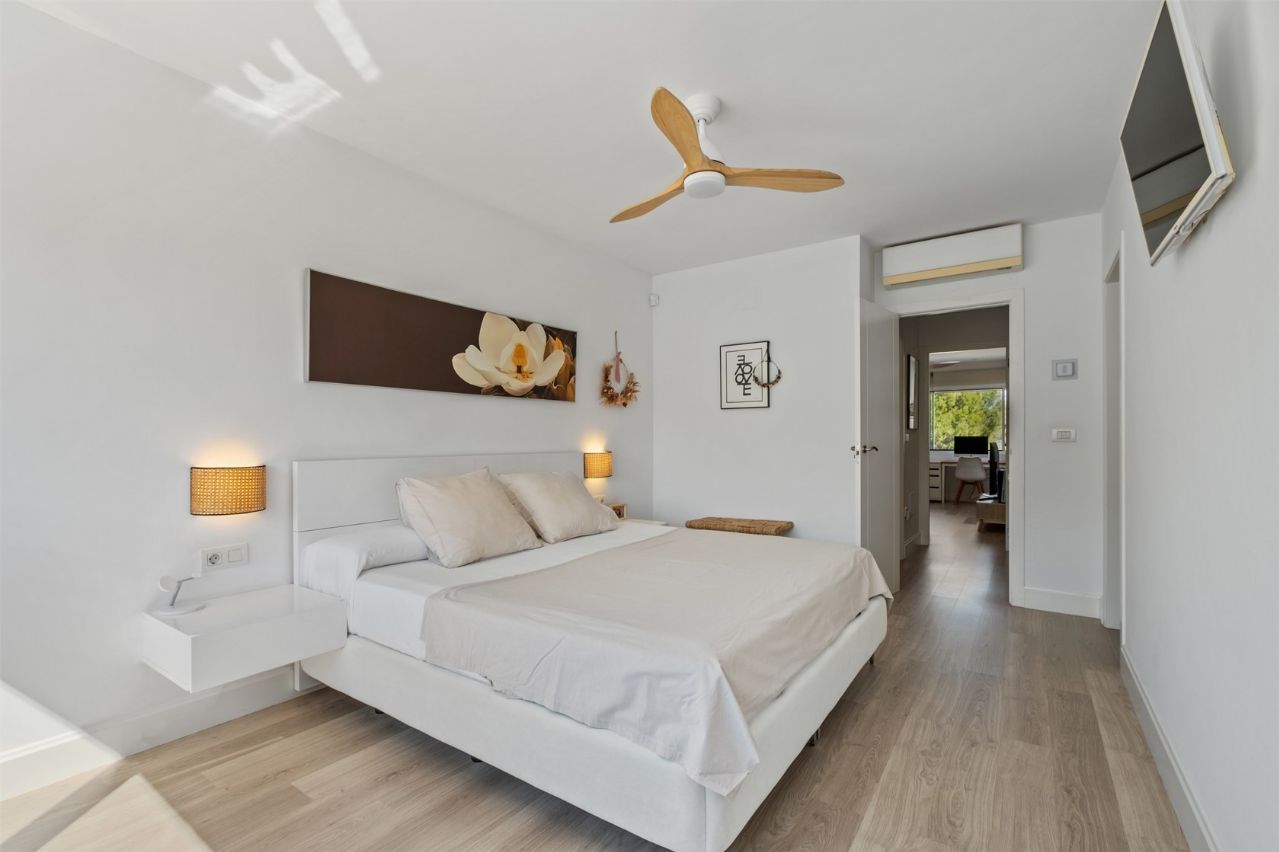 4 Bed, 2 Bath, HouseFor Sale, Alfas del Pi, Alicante