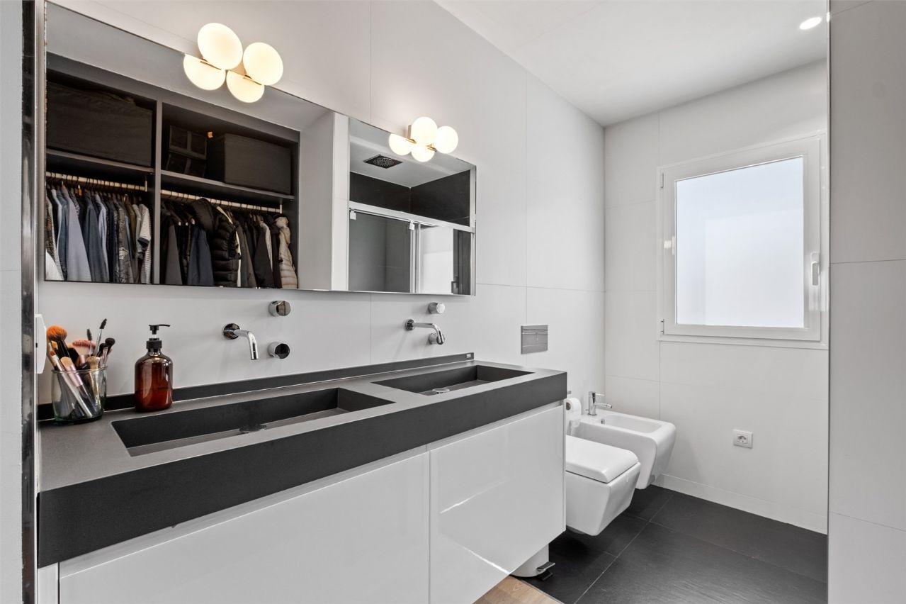 4 Bed, 2 Bath, HouseFor Sale, Alfas del Pi, Alicante