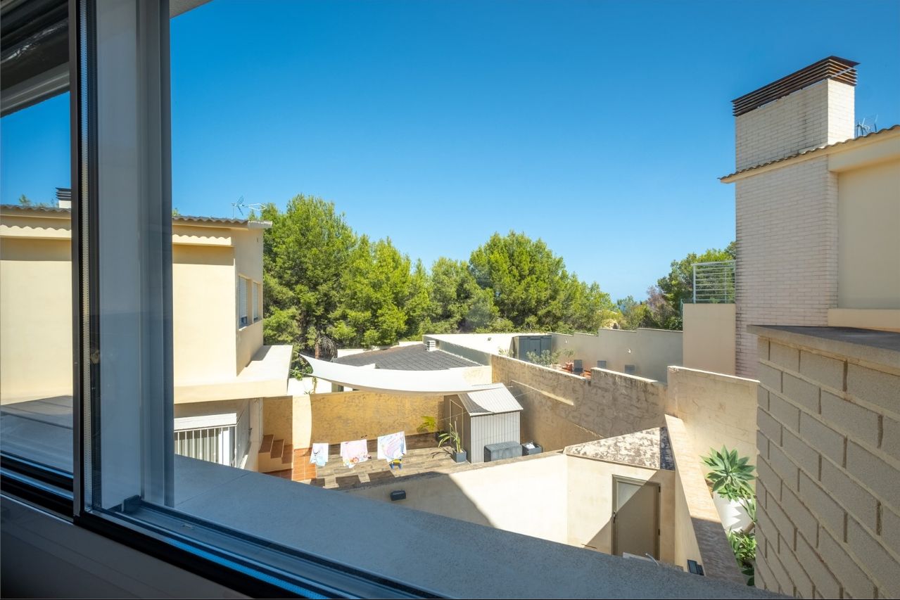 4 Bed, 2 Bath, HouseFor Sale, Alfas del Pi, Alicante