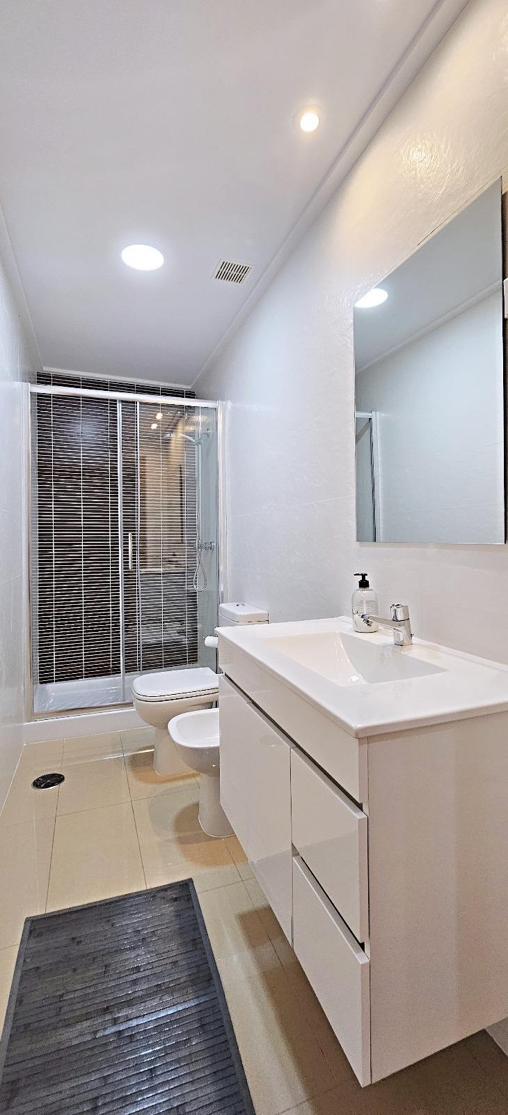 3 Bed, 2 Bath, ApartmentFor Sale, Torrevieja, Alicante