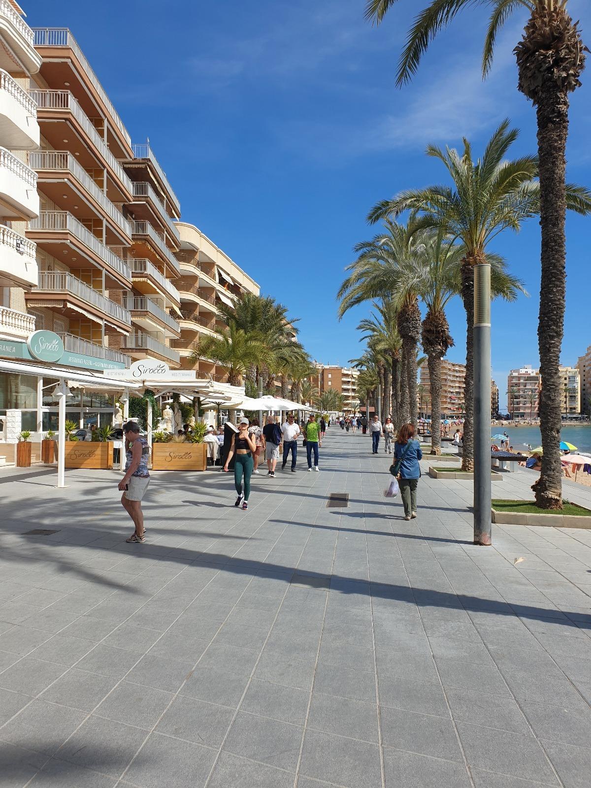 3 Bed, 2 Bath, ApartmentFor Sale, Torrevieja, Alicante
