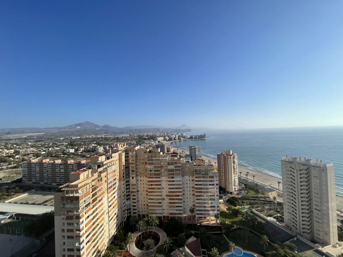 4 Bed, 4 Bath, ApartmentFor Sale, El Campello, Alicante