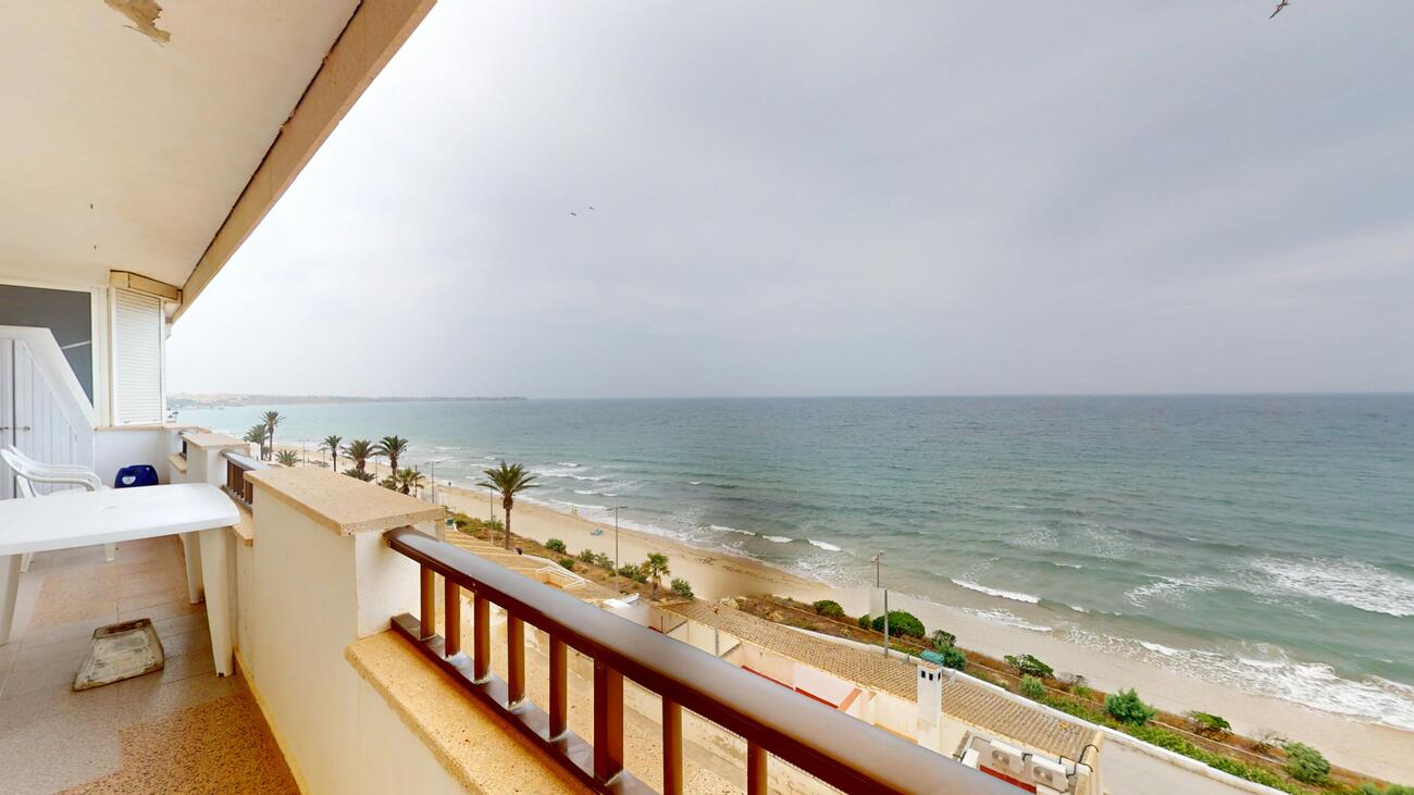 2 Bed, 1 Bath, ApartmentFor Sale, Mil Palmeras, Alicante