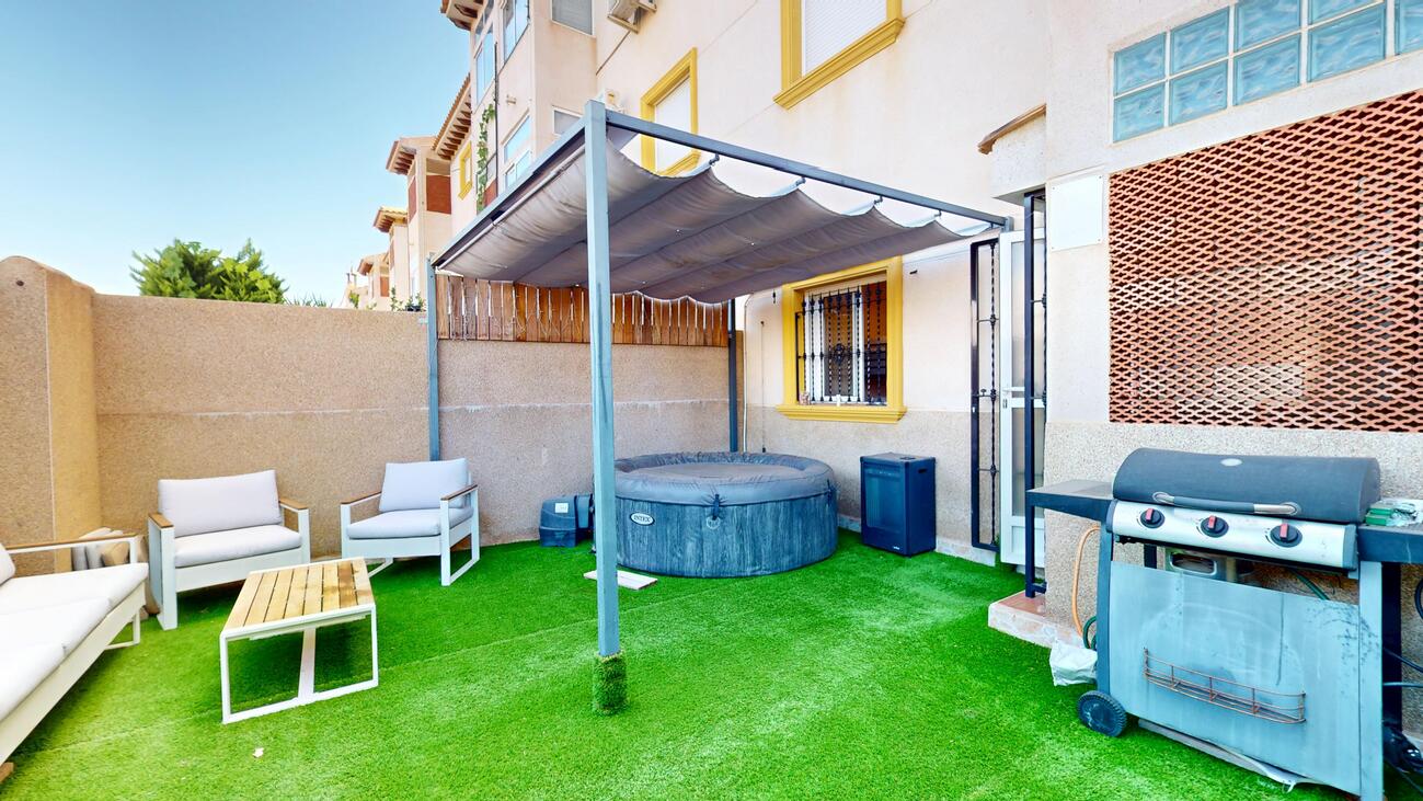 2 Bed, 1 Bath, ApartmentFor Sale, Orihuela Costa, Alicante