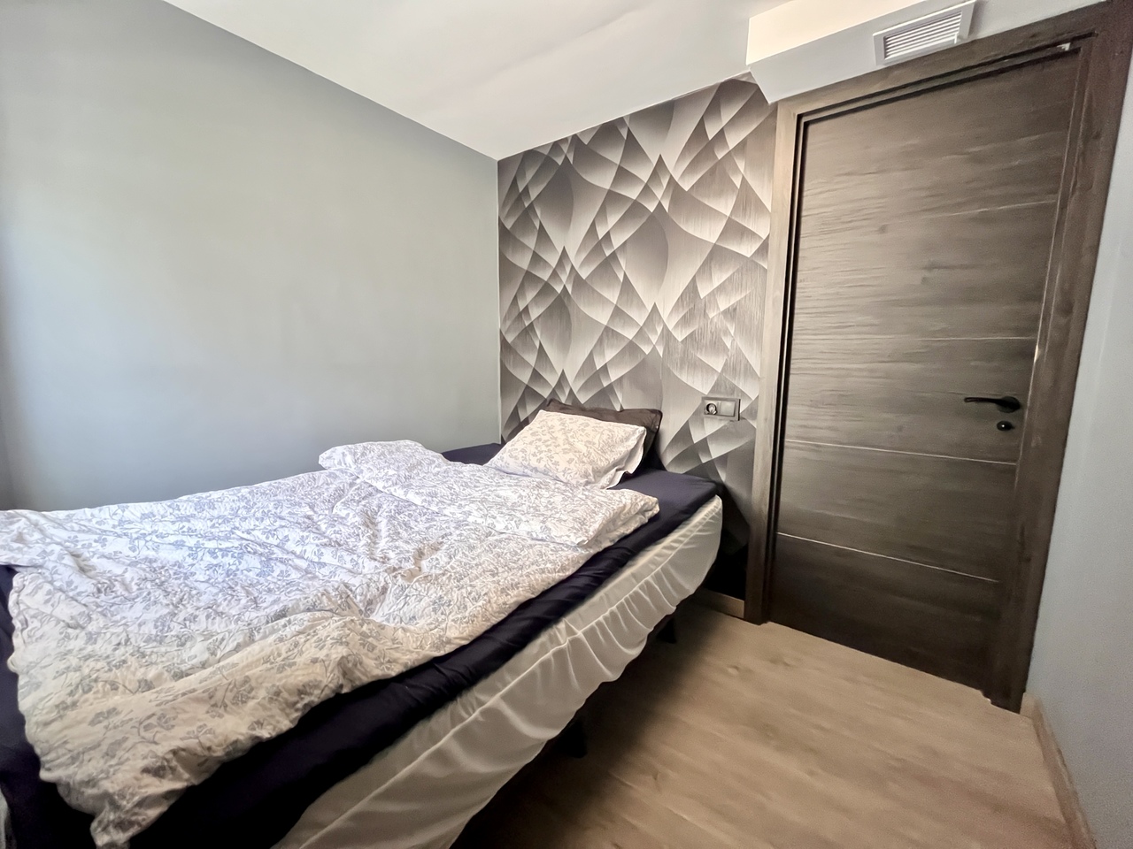 4 Bed, 2 Bath, ApartmentFor Sale, Almoradi, Alicante