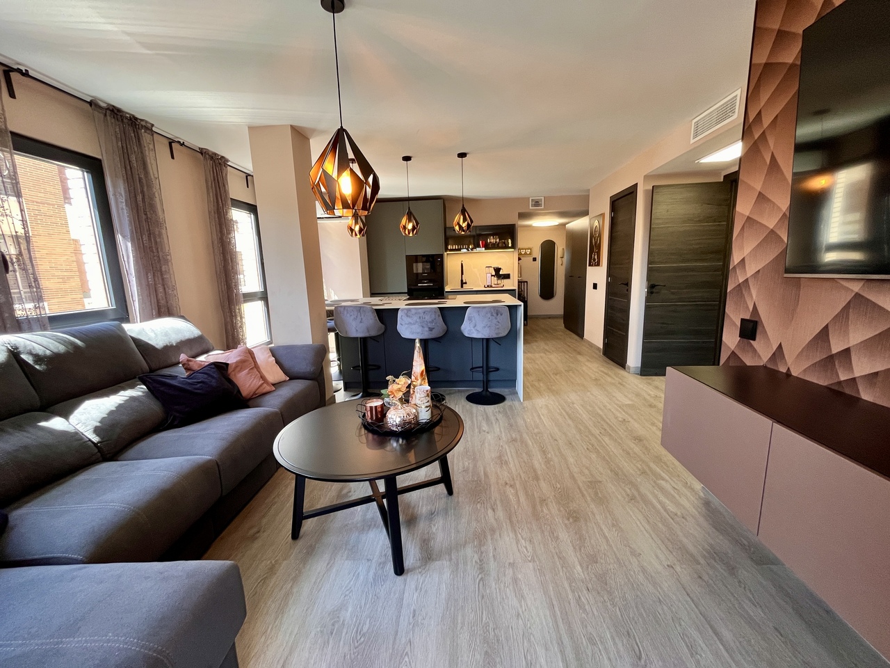 4 Bed, 2 Bath, ApartmentFor Sale, Almoradi, Alicante