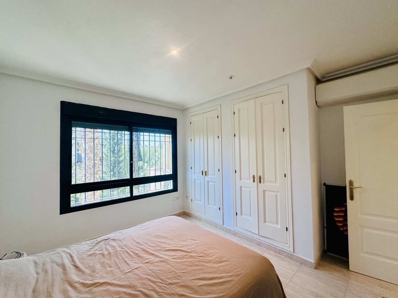 2 Bed, 1 Bath, ApartmentFor Sale, Orihuela Costa, Alicante