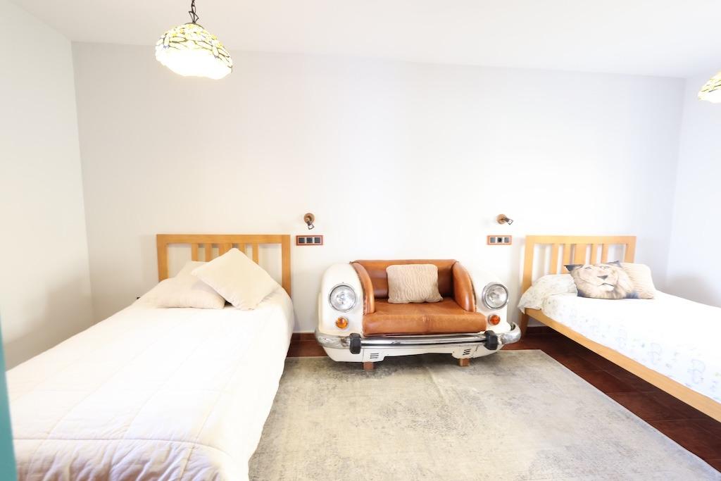 4 Bed, 3 Bath, HouseFor Sale, Orihuela Costa, Alicante