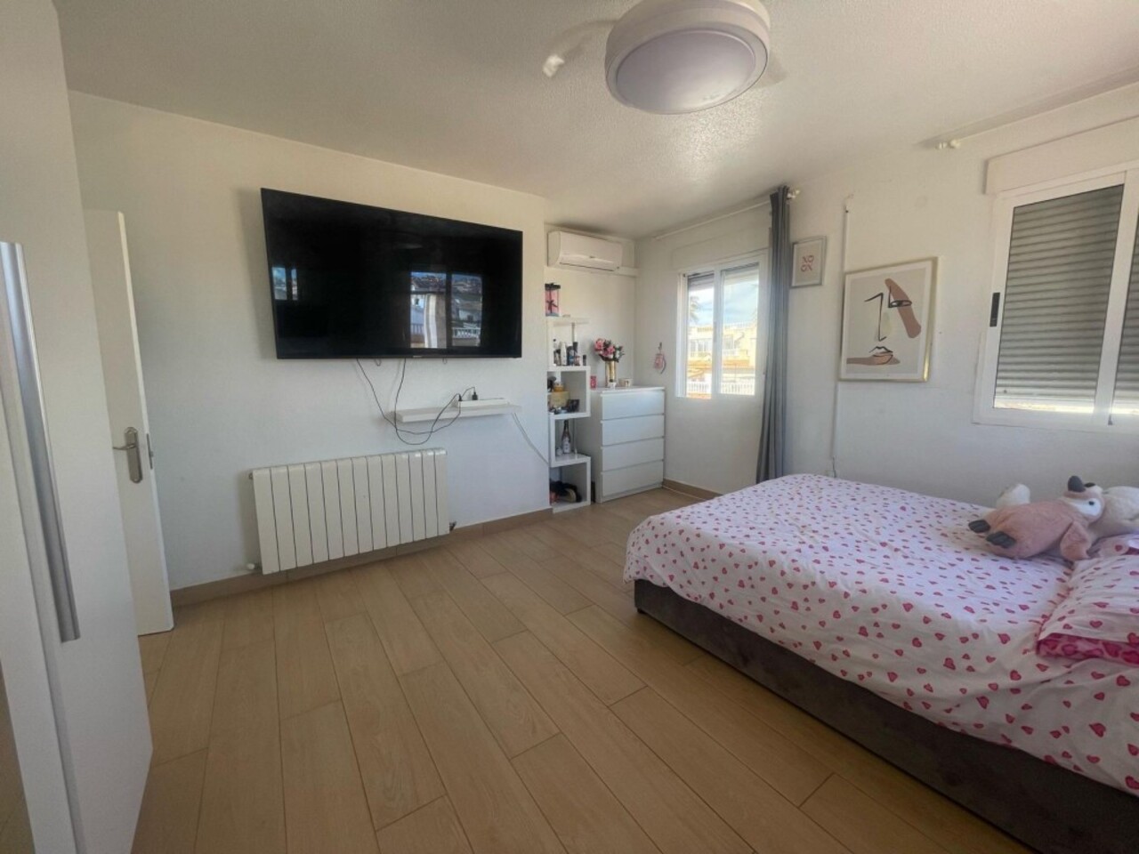 5 Bed, 2 Bath, HouseFor Sale, Playa Flamenca, Alicante