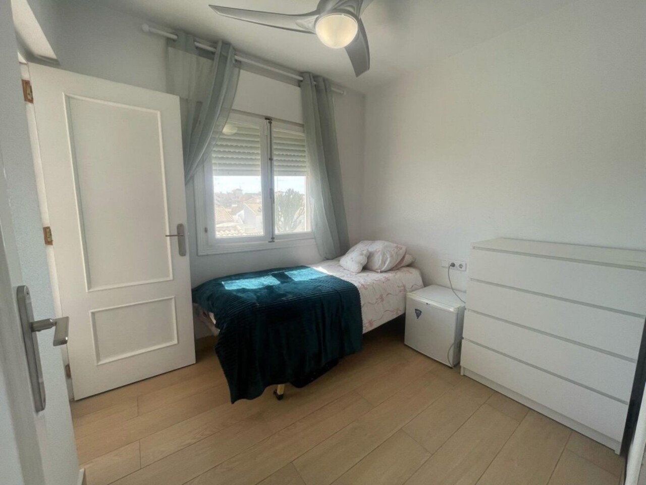 5 Bed, 2 Bath, HouseFor Sale, Playa Flamenca, Alicante