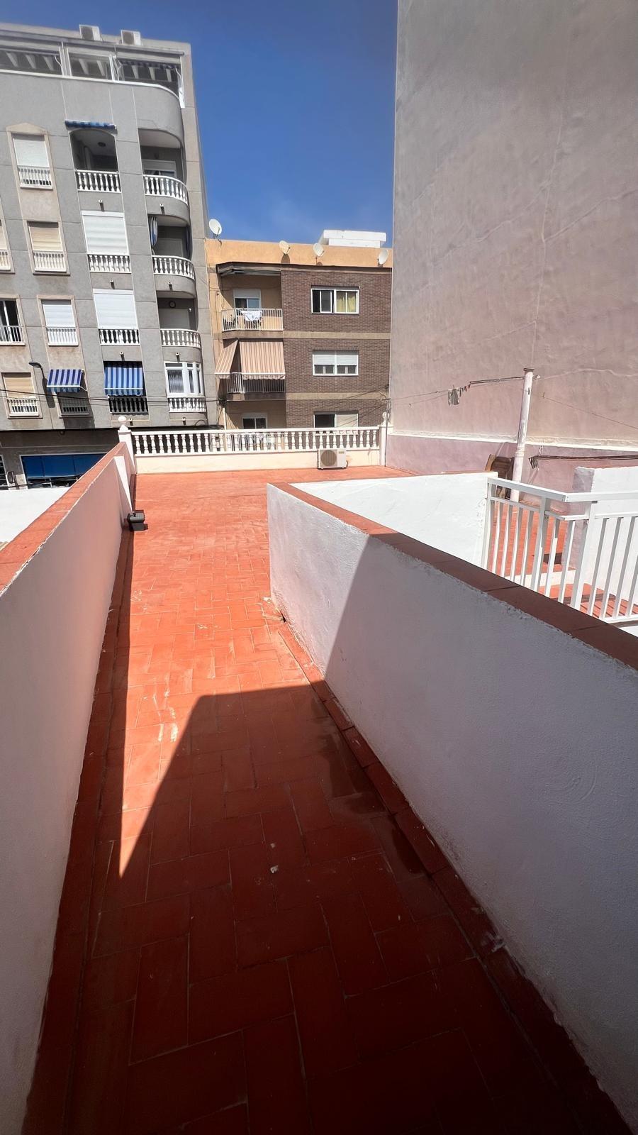 4 Bed, 2 Bath, HouseFor Sale, Torrevieja, Alicante