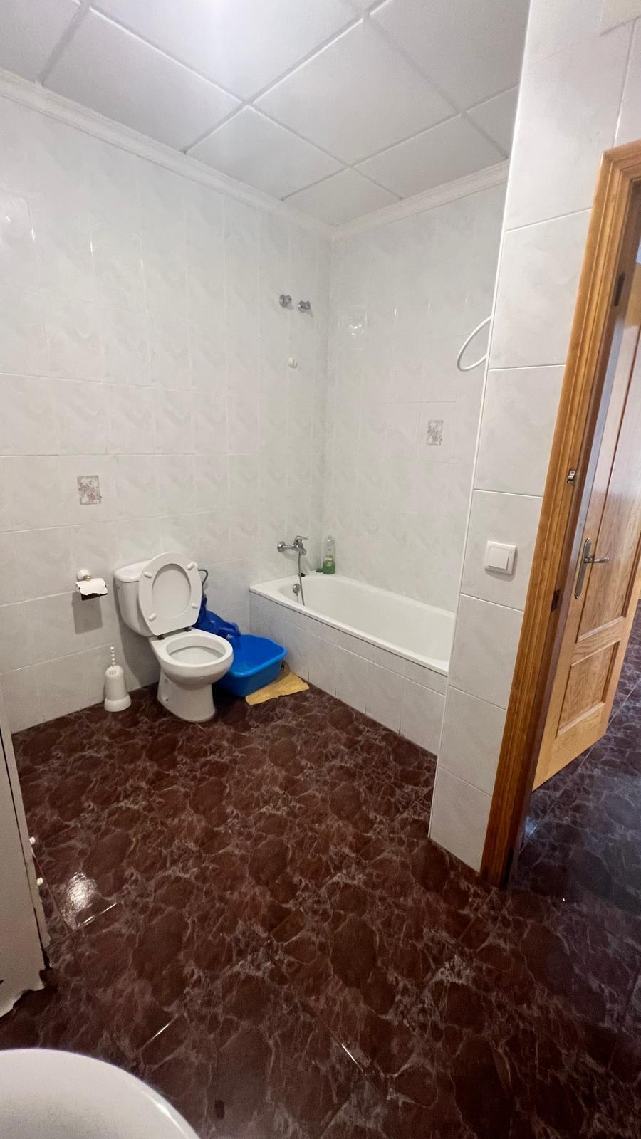 4 Bed, 2 Bath, HouseFor Sale, Torrevieja, Alicante