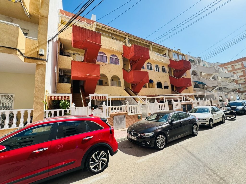 1 Bed, 1 Bath, ApartmentFor Sale, La Mata, Alicante