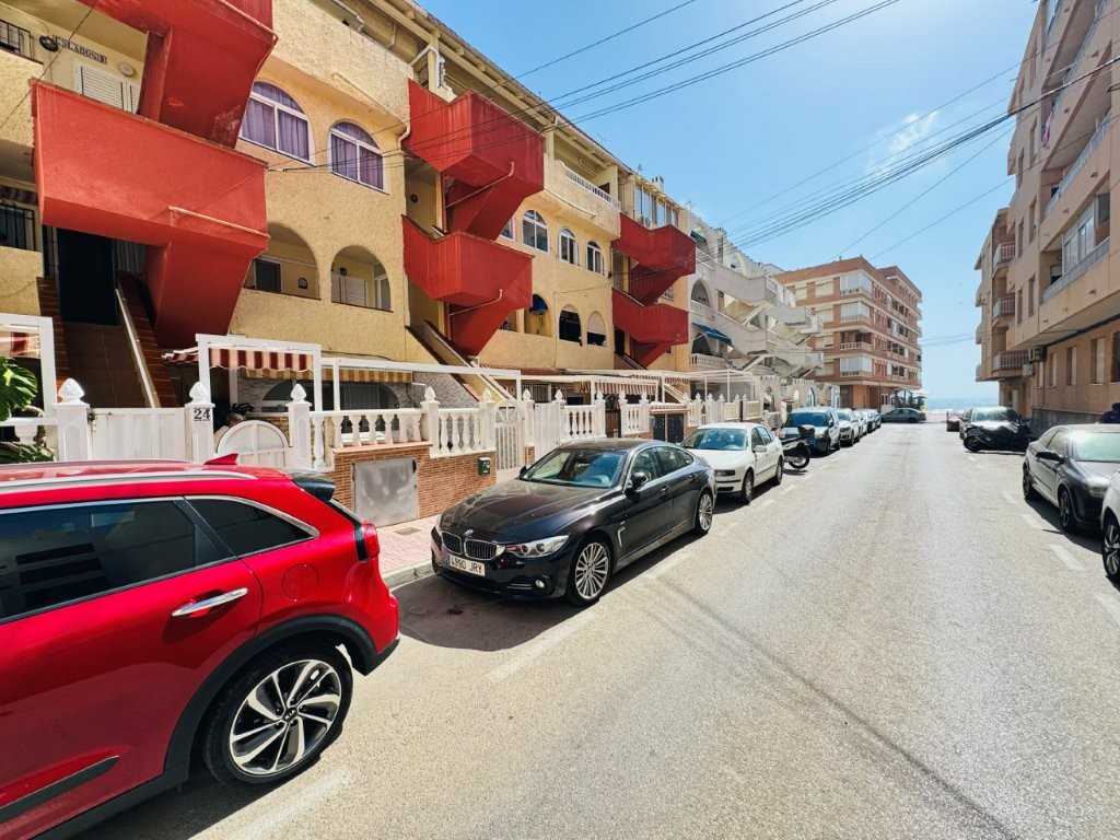 1 Bed, 1 Bath, ApartmentFor Sale, La Mata, Alicante