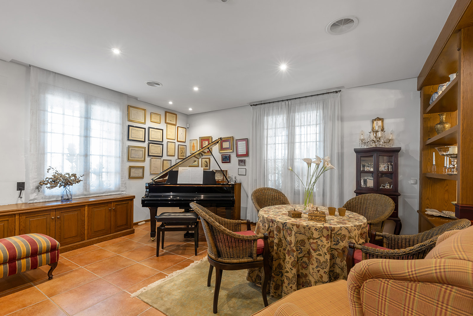 6 Bed, 6 Bath, HouseFor Sale, Torrevieja, Alicante